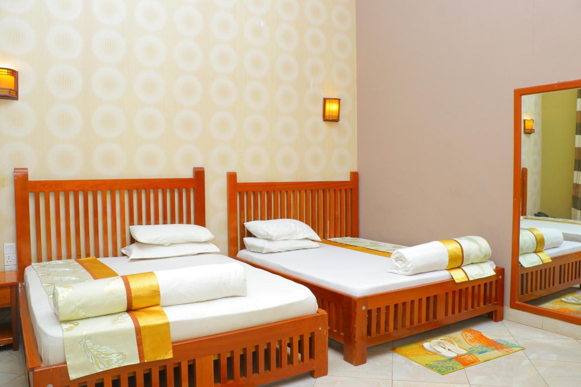 Lush Garden Hotel Аруша Экстерьер фото