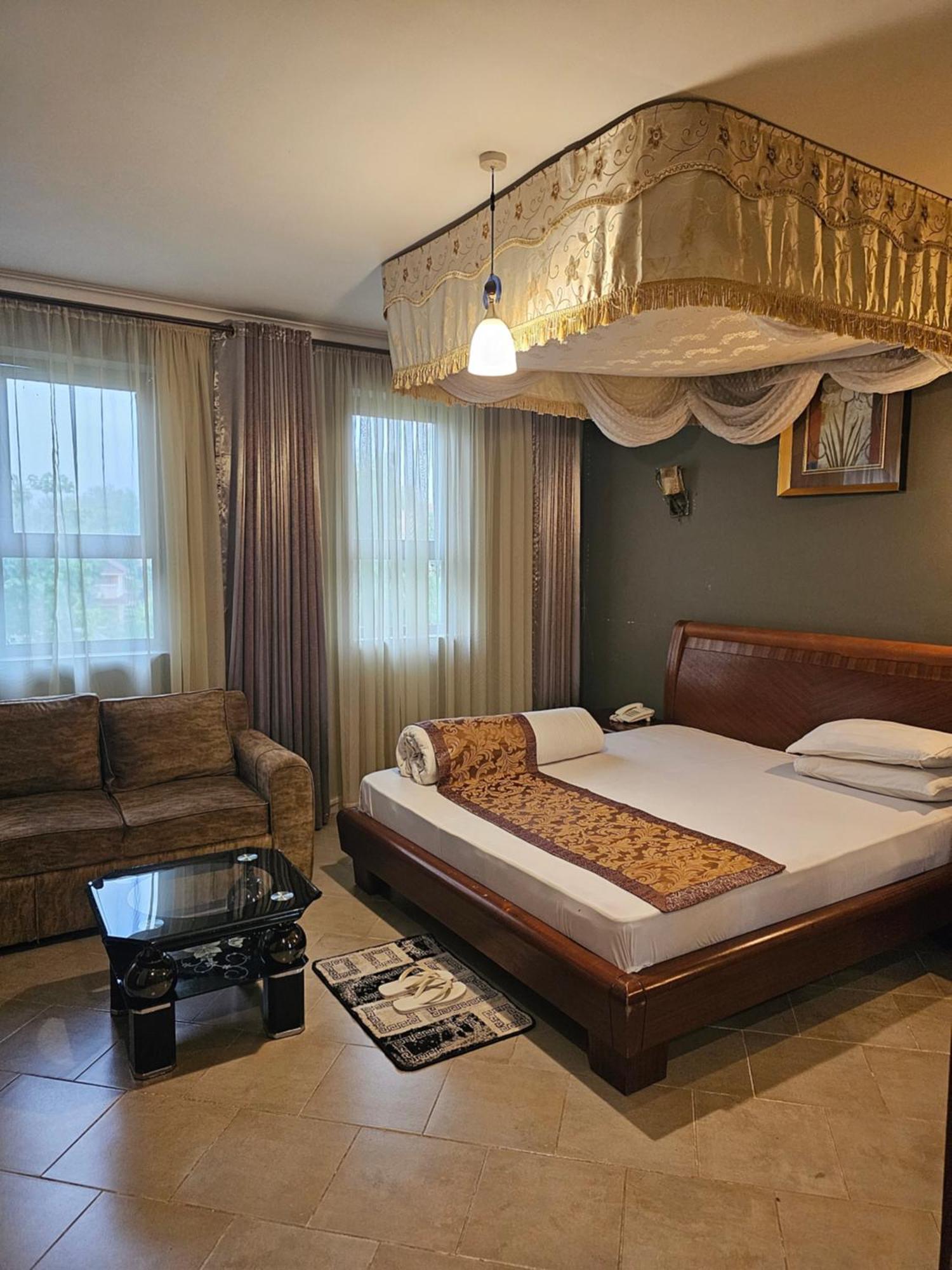 Lush Garden Hotel Аруша Экстерьер фото