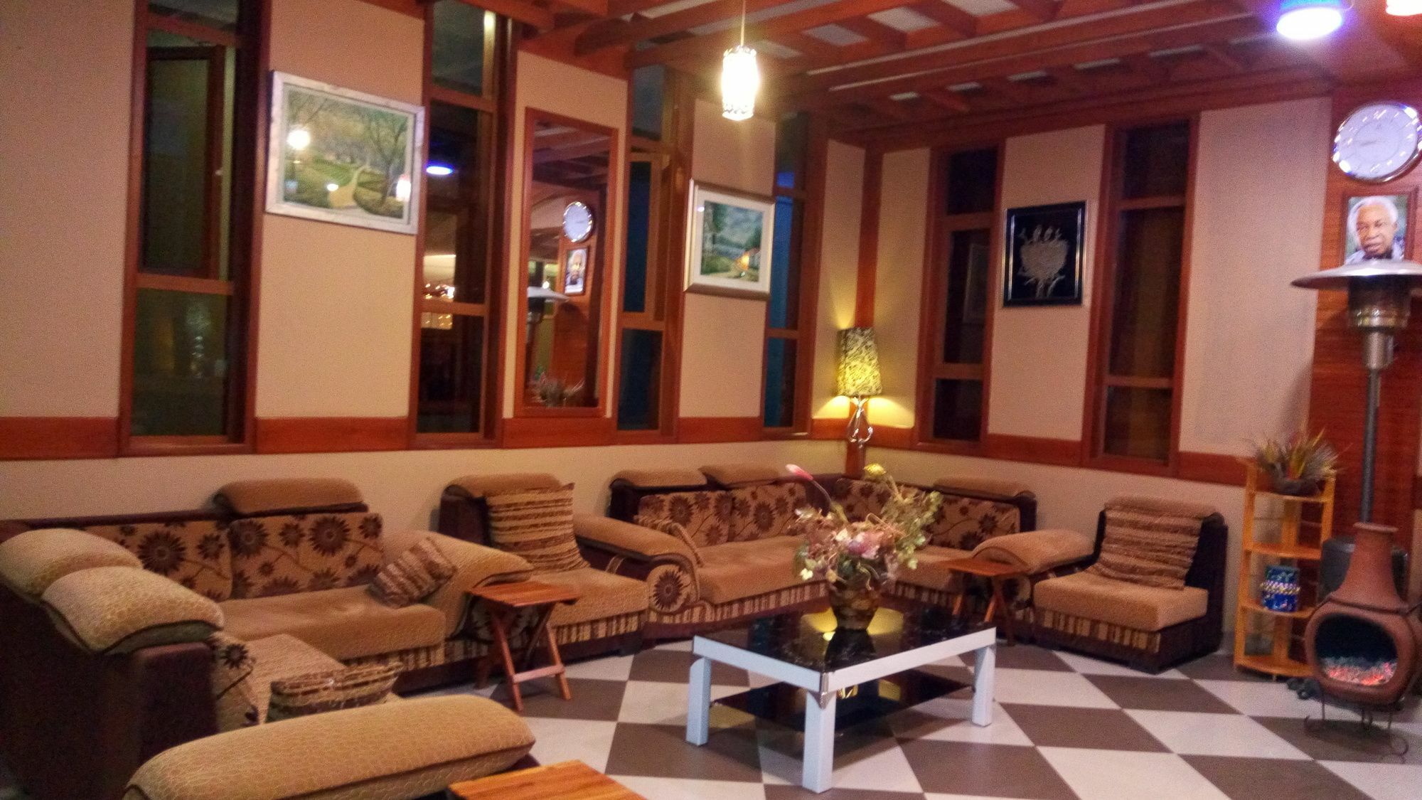 Lush Garden Hotel Аруша Экстерьер фото