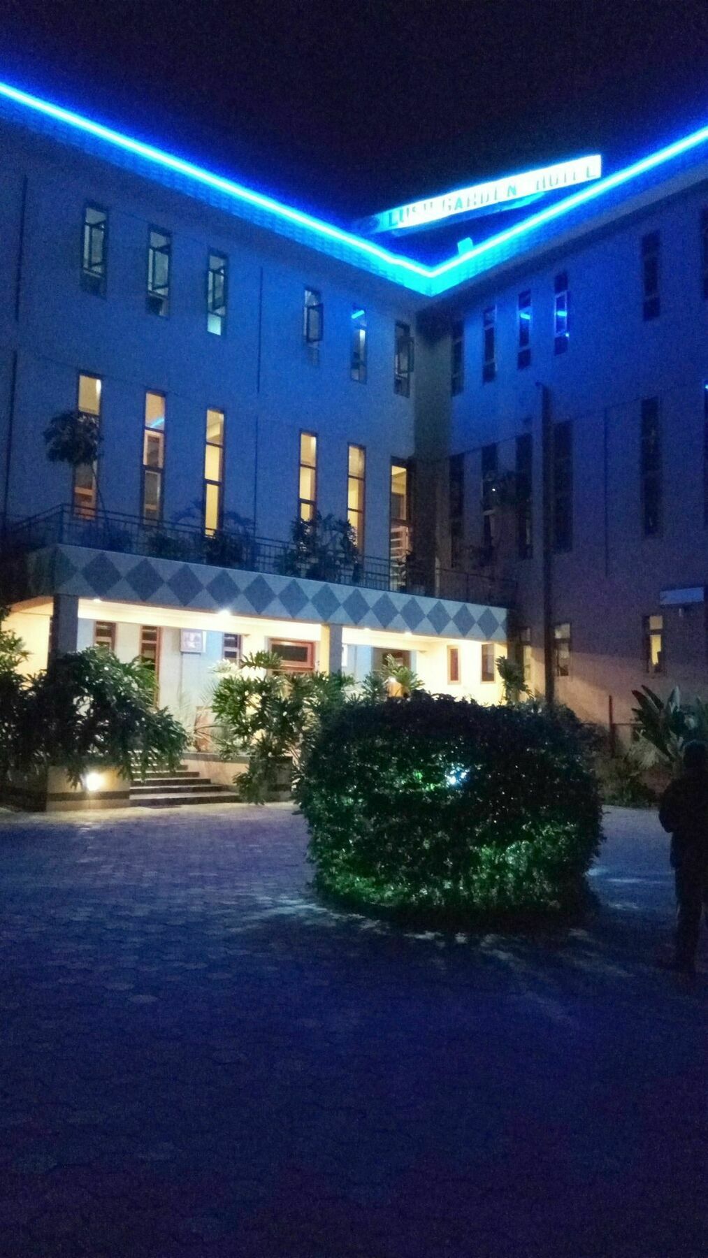 Lush Garden Hotel Аруша Экстерьер фото